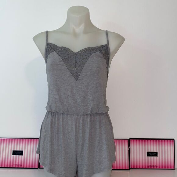 🔥NEW VICTORIA SECRET TEDDY romper Sz small - Picture 1 of 5